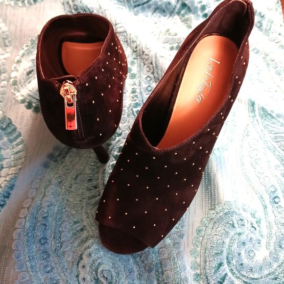 LORD & TAYLOR - Ankle Booties - Picture 2 of 9